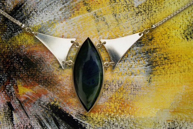 Image 23 of 61  -  102 kB