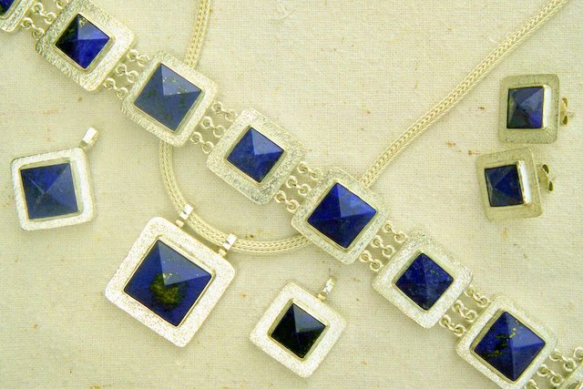 Image 26 of 61  -  71 kB