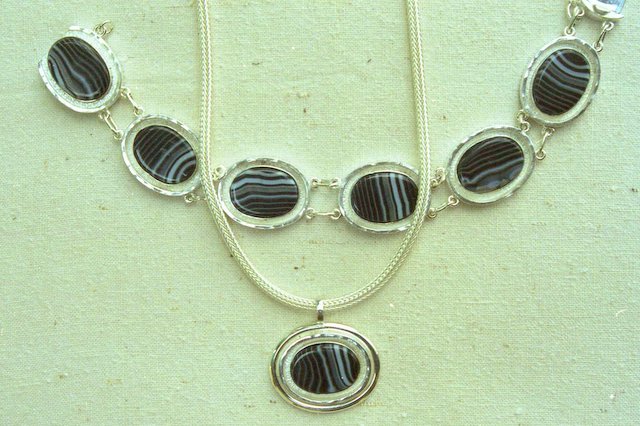 Image 47 of 61  -  72 kB