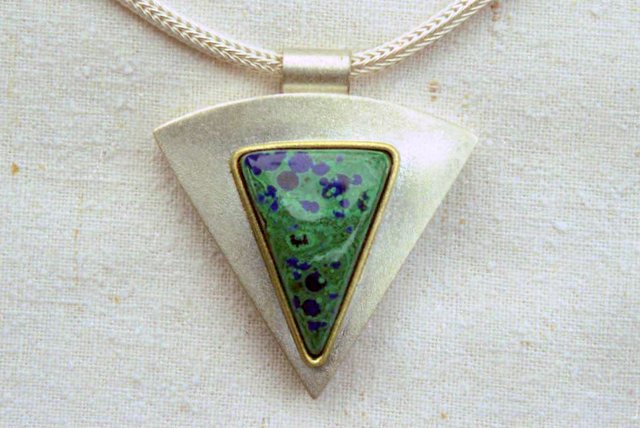 Image 51 of 61  -  64 kB