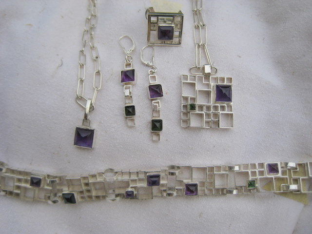 Image 23 of 32  -  68 kB